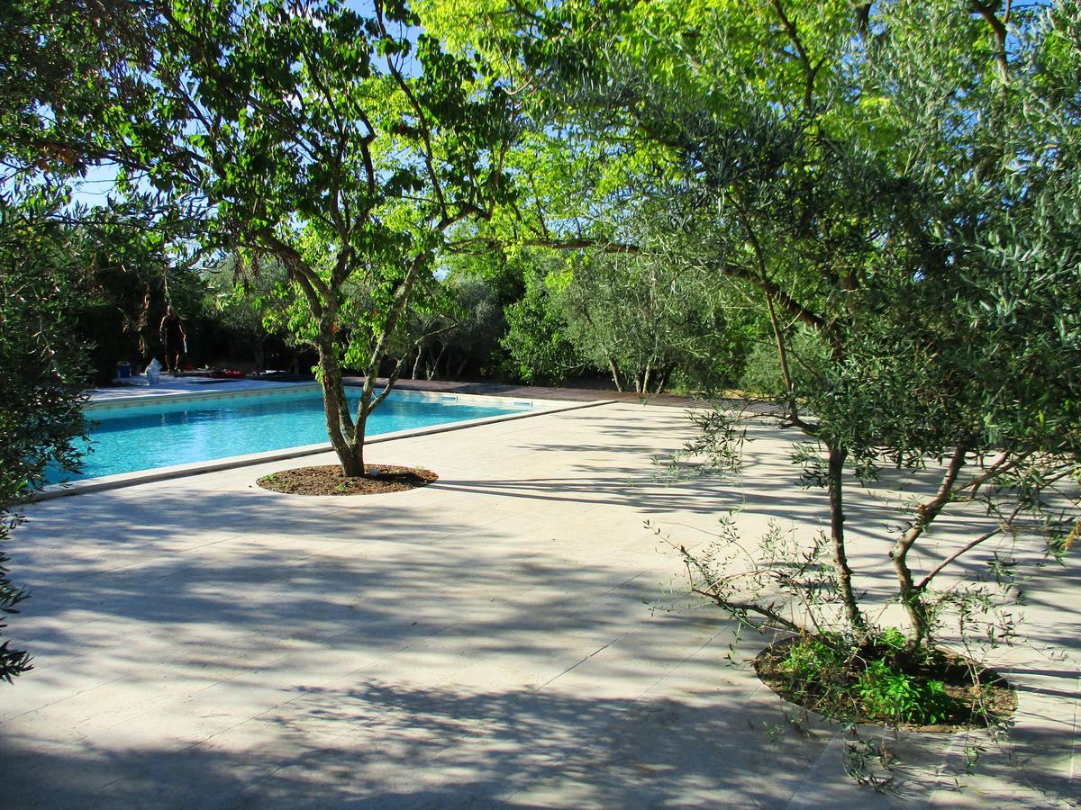 Le Mas Des Lilas Uzès Εξωτερικό φωτογραφία